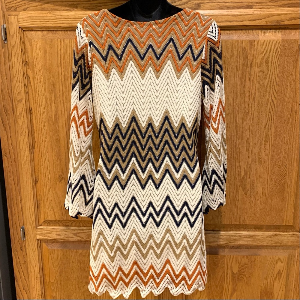 Mechant boho zig zag crochet dress with bell sleeves, size small - Picture 4 of 6